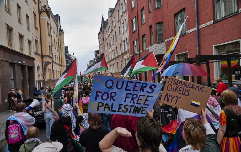 Sumudin Helsinki Pride -kannanotto: Pinkkipesua ja kansanmurhaa vastaan, kollektiivisen vapautumisen puolesta