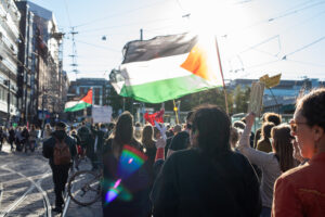 Syksy Räsäsen puhe Suomen palestiinalaisten yhdistyksen mielenosoituksessa